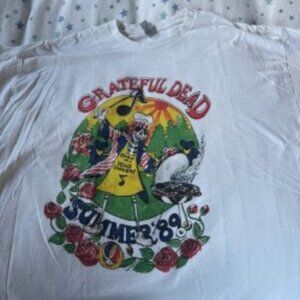 Vintage Grateful Dead T-shirts